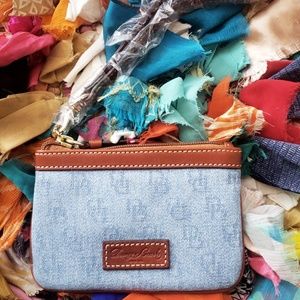 Dooney & Bourke wristlet